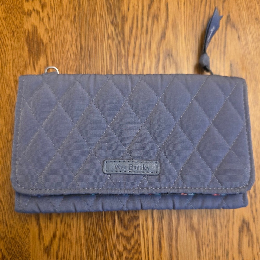 Vera Bradley RFID Riley Compact Wallet Gray Quilted Red Rose Floral Interior